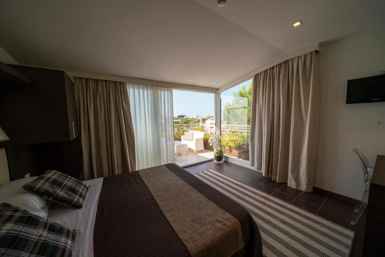 Mira Mare Sea Otel Cervia 4*,  İtalya